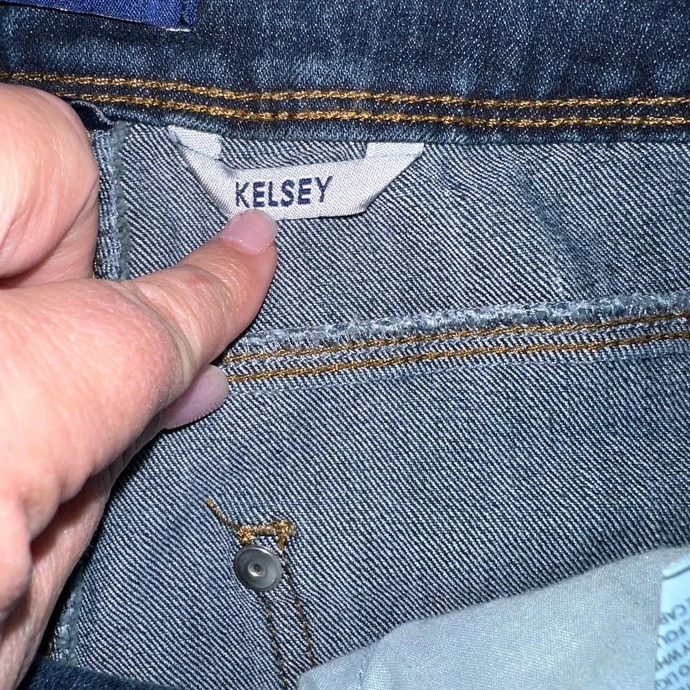 Bandolino Jeans - Picture 4 of 7